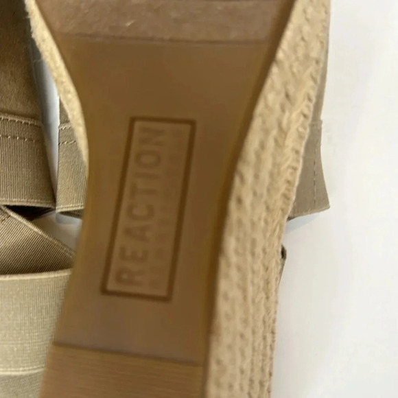 KENNETH COLE REACTION SUEDE ESPADRILLE WEDGES - Picture 8 of 11